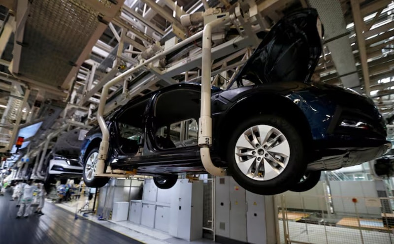 Cehia se alătură Italiei pentru a preveni amenzile dure vizând emisiile de CO2 ale vehiculelor