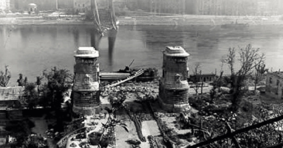 O bombă din timpul celui de-al Doilea Război Mondial a fost descoperită în Dunăre, la Budapesta