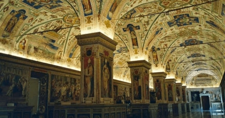 Secretele dezvăluite ale Vaticanului