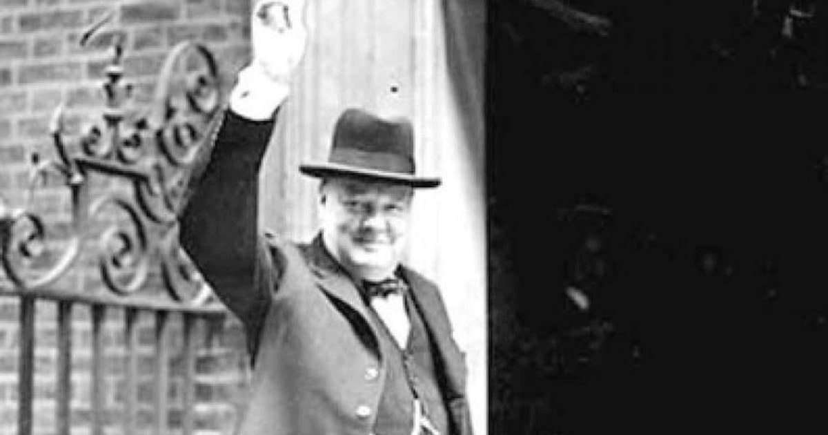 bomba pierdută și execuția lui Hitler