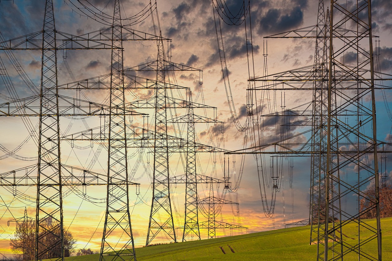 Taxele incluse în prețul energiei din Uniunea Europeană agravează problemele industriei