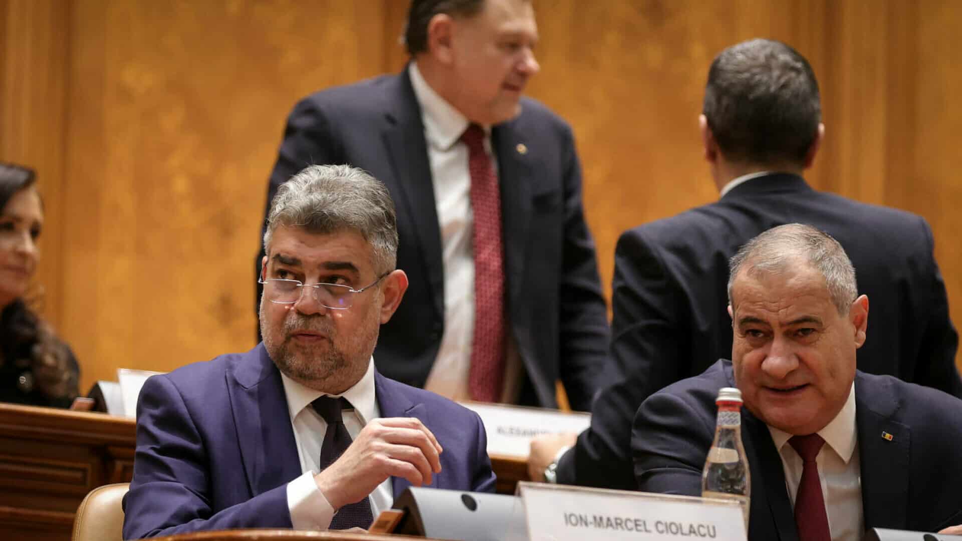 Guvernul Ciolacu 2 trece de Parlament. La limită. Luni seara, prima ședință de guvern după depunerea jurământului
