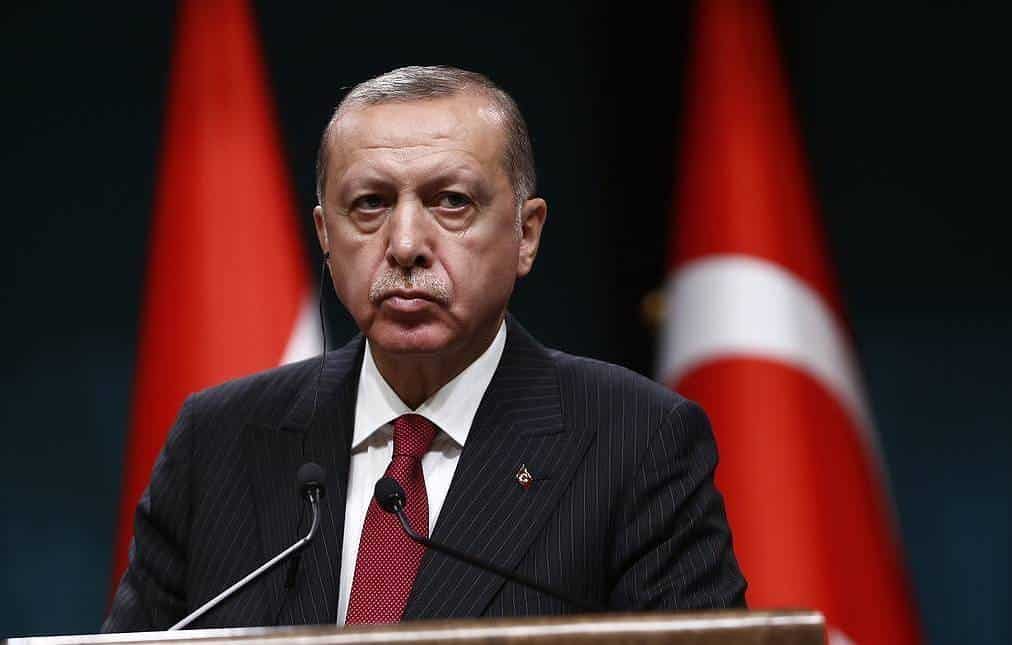 În estul Mediteranei se joacă un poker energetic dur