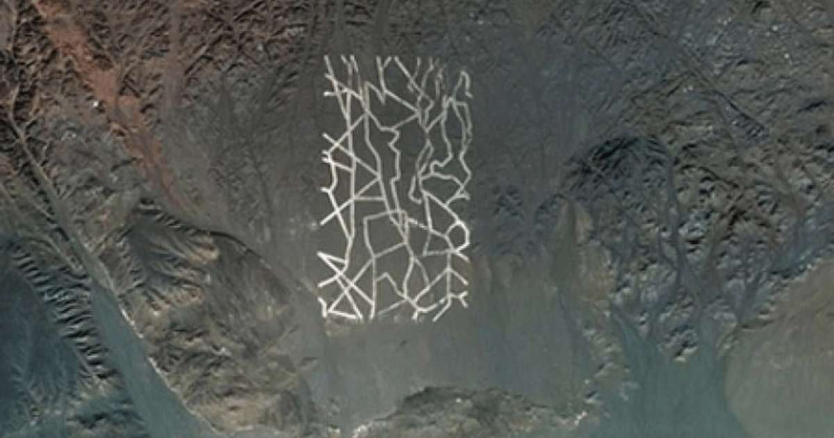 Structuri misterioase descoperite de Google Earth in China. Ce secrete ascunde desertul Gobi?