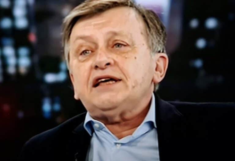 Crin Antonescu își ”suspendă” candidatura la prezidențiale. Motivul