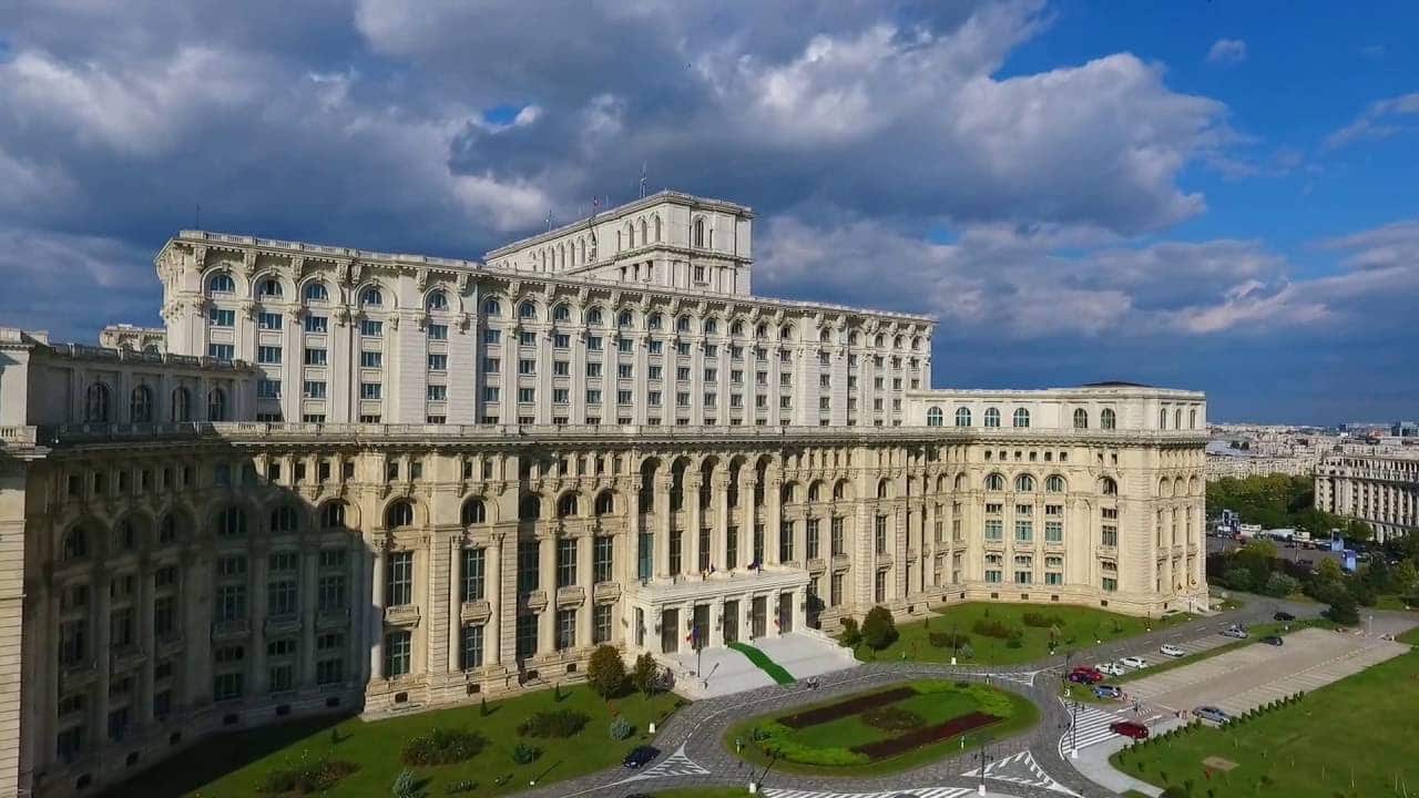 Cum și-au împărțit partidele conducerea comisiilor parlamentare permanente