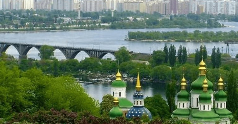 Ucraina, identitate naţionalã şi rãzboi istoriografic