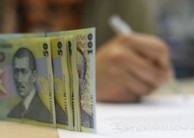 Creditul de consum – nou maxim în noiembrie 2024: Cel mai ridicat sold din istorie