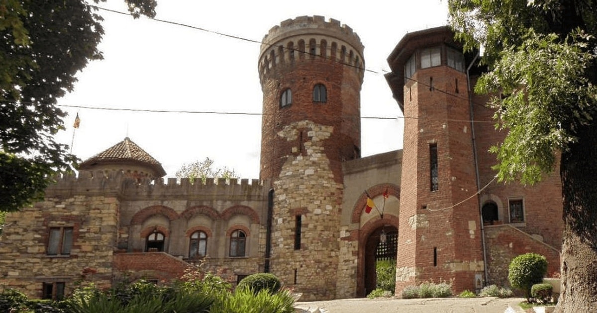 FOTO Castelul lui Dracula din Capitală, ţinut la secret de Armată