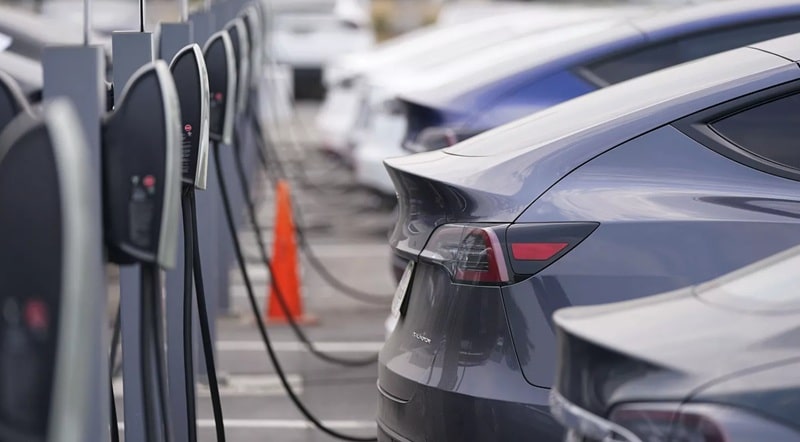 (Încă un) Plan al Bruxelles pentru a salva industria auto europeană