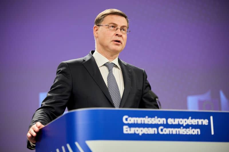 Europa este pregătită să răspundă „proporțional” unor eventuale tarife impuse de SUA. Costurile fragmentării economice globale