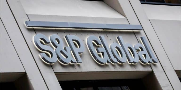S&P Global a revizuit la ”negativă” perspectiva României