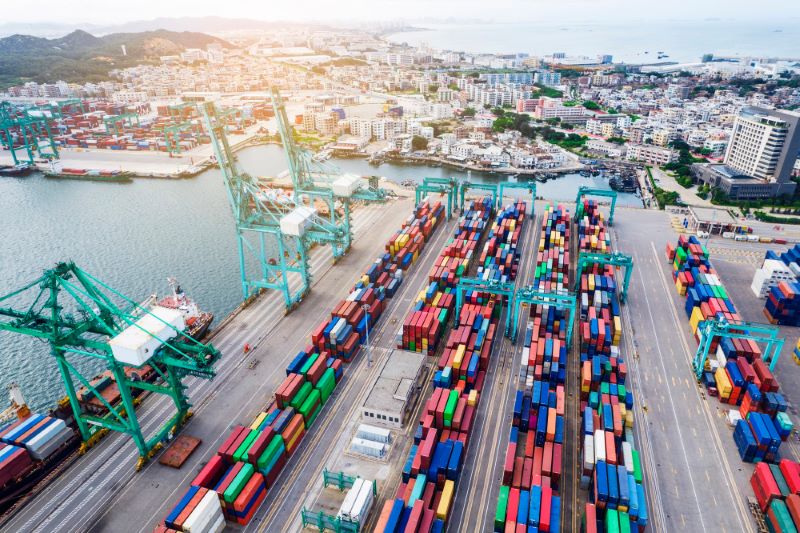 Competitivitatea exporturilor României în raport cu statele din Europa Centrală și de Est