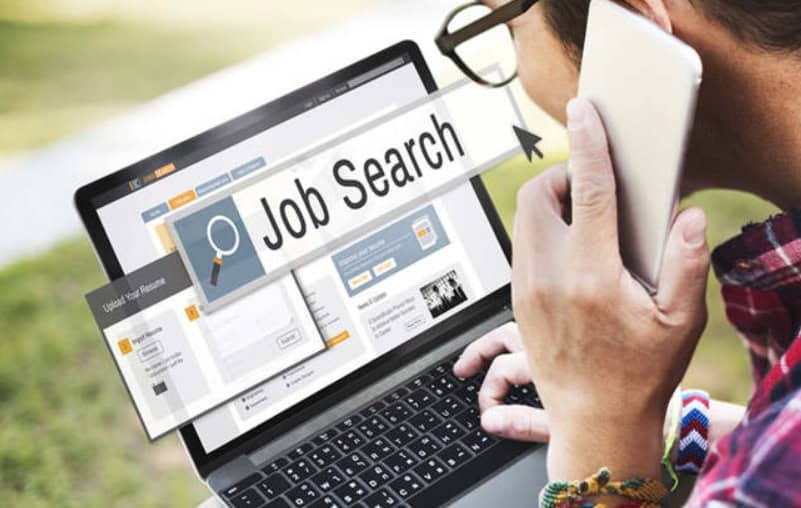 Cererea și oferta de joburi part time urcă – modificări în topul aplicărilor. Tot mai mulți români își caută un al doilea loc de muncă