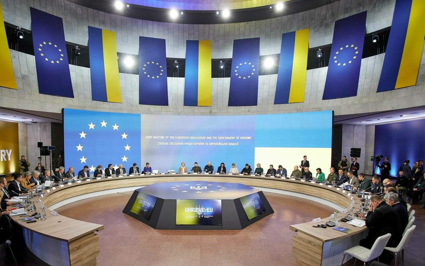 Solidaritate cu Ucraina – 37 de lideri occidentali la summit-ul care marchează 3 ani de război