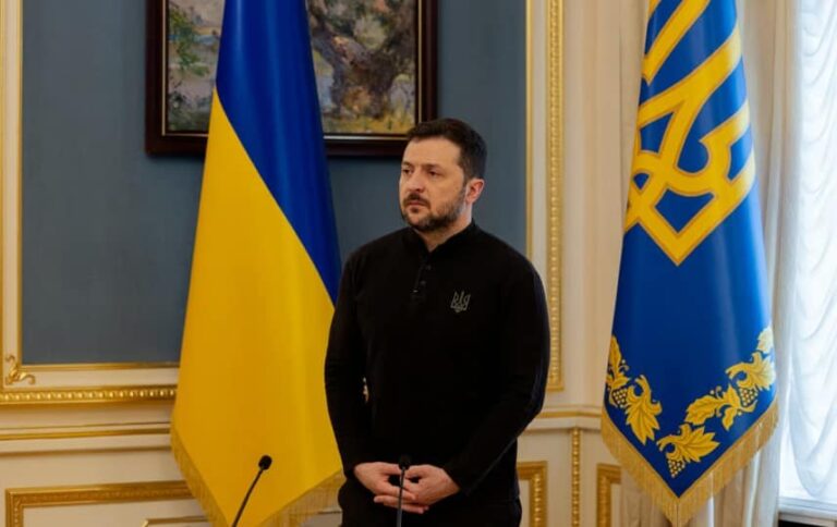 Ultima formă a acordului pe metale rare SUA – Ucraina: Zelenski nu cedează și cere garanții suplimentare – Controversele și argumentele