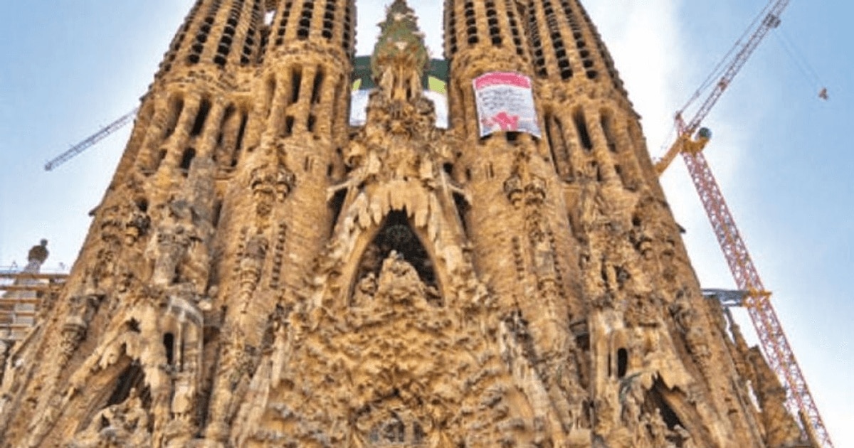 VIDEO – Catedrala Sagrada Familia va fi sfinţită de Papă