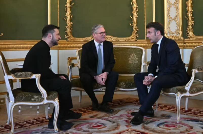 Primele detalii din planul pentru Ucraina la care lucrează Franța și Marea Britanie. Macron insistă pentru un armistițiu inițial, neacceptat de britanici