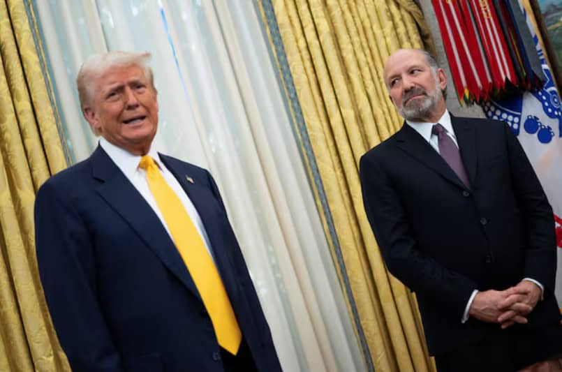 Încep războaiele comerciale: Trump impune tarife de 25% pe importurile din Mexic și Canada și de 10% pe cele din China. Răspunsuri prompte de la Ottawa și Beijing