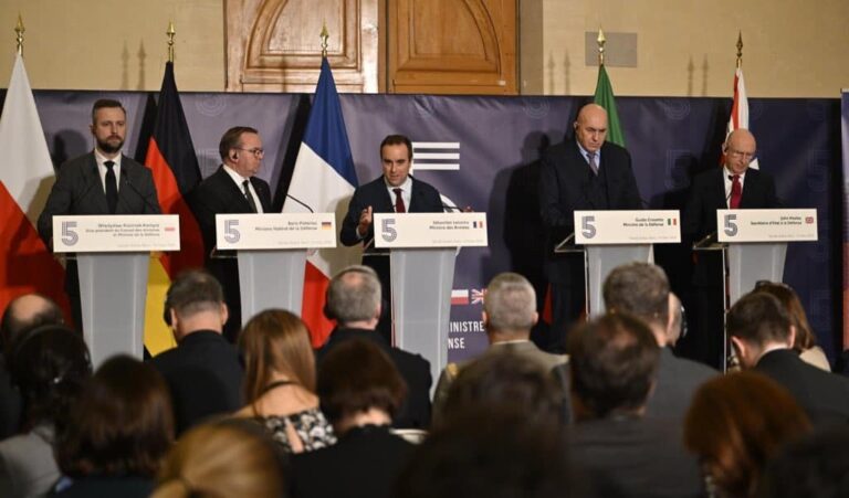 Marile puteri militare ale Europei cer reducerea reglementărilor în industria de apărare. Calcule pe situția că SUA își mută trupele în Indo-Pacific