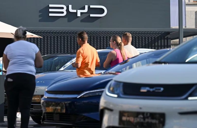 BYD intră în forță în România – Chinezii țintesc să detroneze Dacia până în 2030, cu 60 de dealership-uri în București, Iași, Timișoara și Cluj