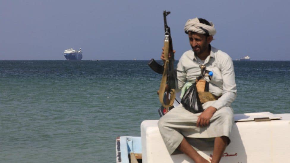 Își apără UE suficient de bine vasele care trec prin Marea Roșie? Misiunea navală europeană Aspides, cu caracter „strict defensiv”