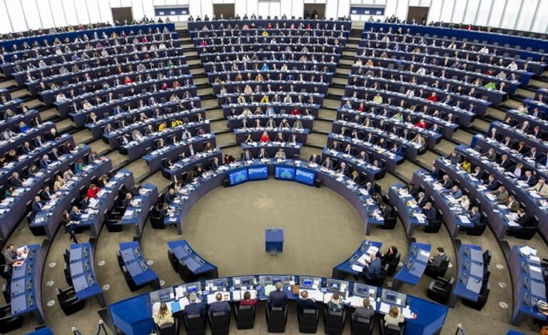 Prima încercare a UE de a reduce birocrația a eșuat sub conflictele politice: Implicații și riscuri