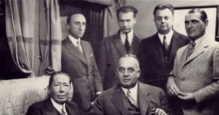 Rolul mesei în politica interbelică