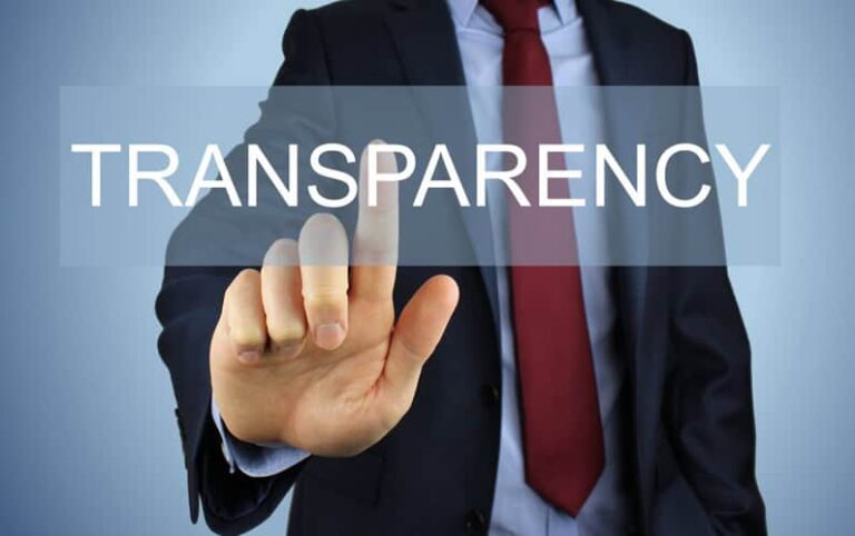 Toți demnitarii sunt obligați să se înscrie în Registrul Transparenței Intereselor – lege promulgată