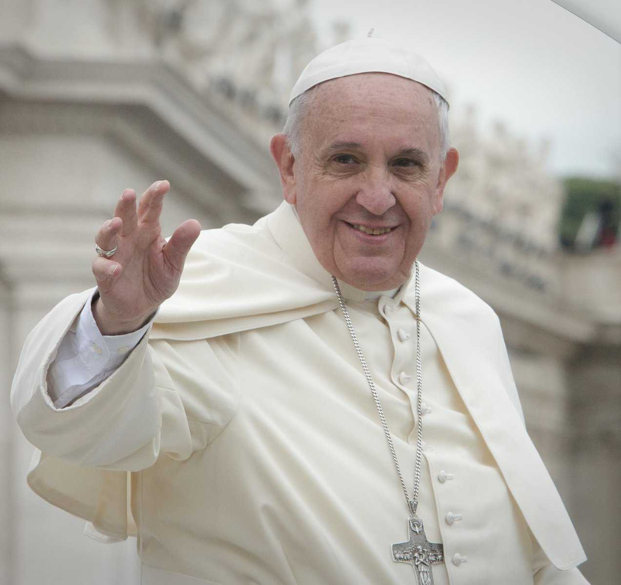 Papa Francisc a murit