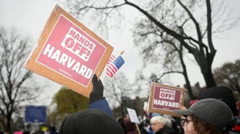 Universitatea Harvard dă în judecată administrația Trump: Evoluția conflictului și Scrisoarea integrală trimisă de Casa Albă către Universitate