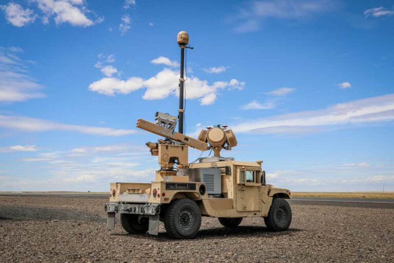 Memorandum între un furnizor de armament al Armatei SUA și o firmă de software din Cluj pentru dezvoltarea unor sisteme anti-dronă și anti-rachetă