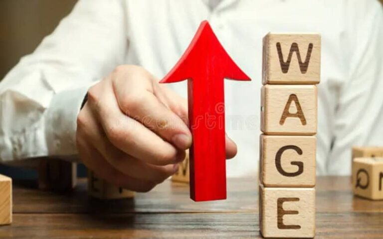 Salariul mediu net s-a triplat după aderarea la UE – studiu UBB. Avem, însă, 3 Românii salariale