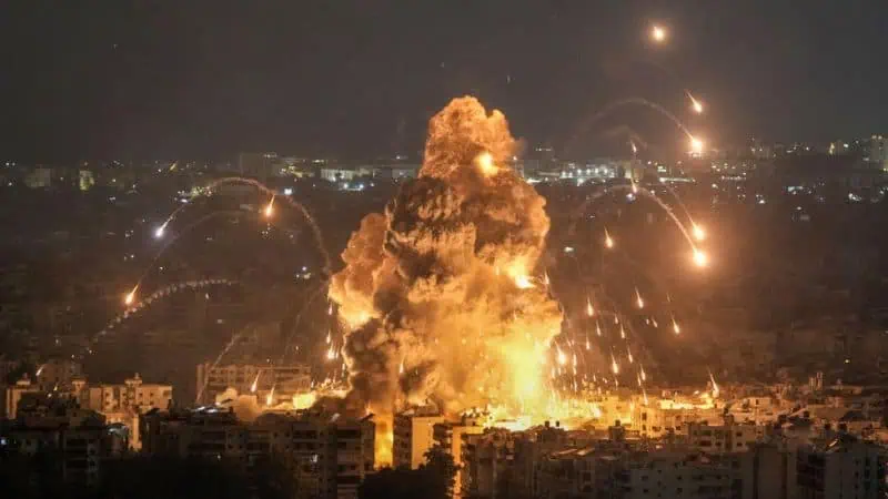 LIVE UPDATE/ Israel lovește facilitățile nucleare și fabricile de rachete ale Iranului. Iranul ripostează cu drone