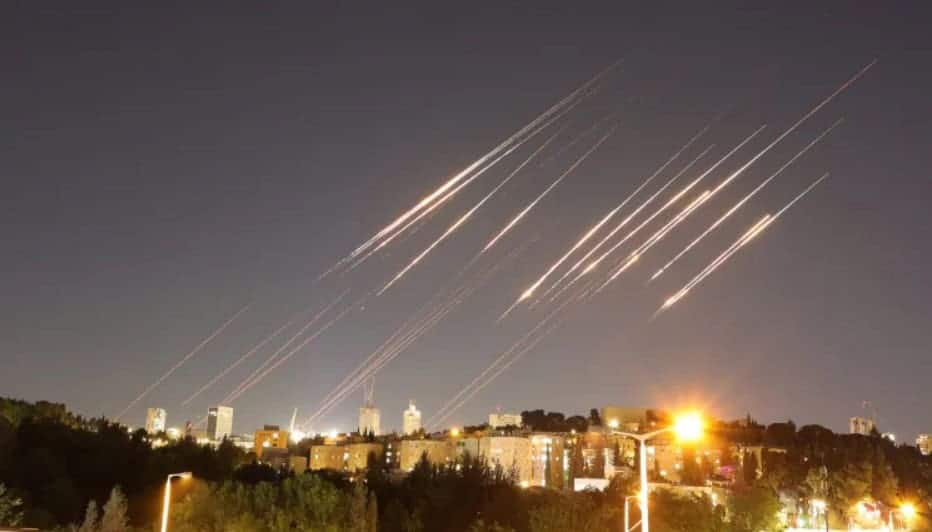 LIVE / Conflictul Israel-Iran, ziua a 5-a. Noi atacuri de ambele părți. Donald Trump insistă ca Teheranul să renunțe complet la programul nuclear. China reacționează