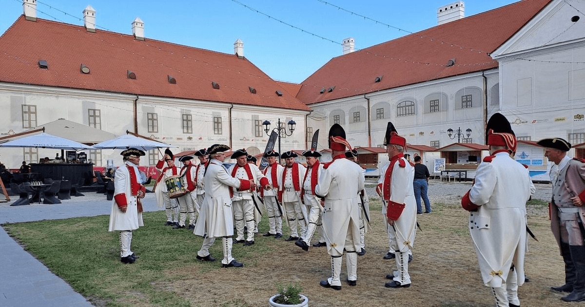 Uniforme noi pentru Garda Cetății Alba Carolina