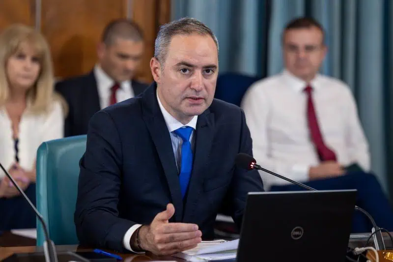 Ministrul Finanțelor: Până nu finalizăm digitalizarea integrală nu o să reuşim scăderea gap-ului de TVA; rezistența din sistem este foarte mare. Datoria publică va ajunge la 60% din PIB în 2025