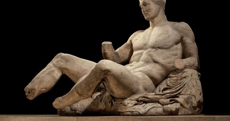 De ce statuile grecești au organe genitale mici: idealul masculin și mitul decenței în lumea antică