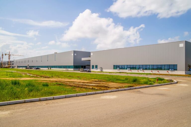 Colliers: Interes tot mai mare din partea chinezilor pentru spațiile logistice pentru retail și e-comerce – piața a încheiat S1 cu încă 400.000 m.p. închiriați