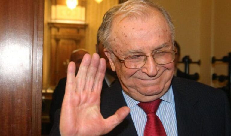 Ion Iliescu a murit – avea 95 de ani. Guvernul anunță funeralii de stat