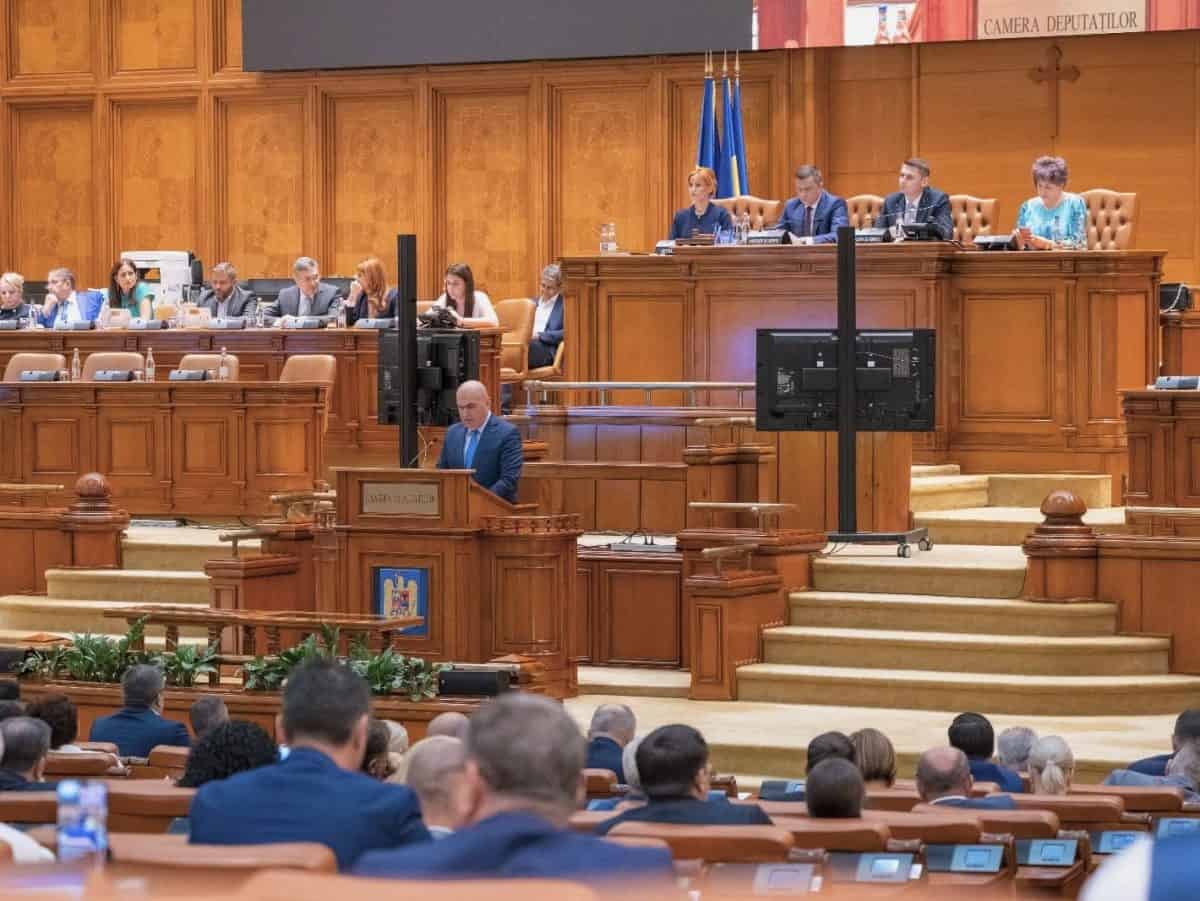 OFICIAL / Guvernul și-a angajat răspunderea pe Pachetul #2 de reformă. Modificările făcute de partide și declarațiile Prim-ministrului