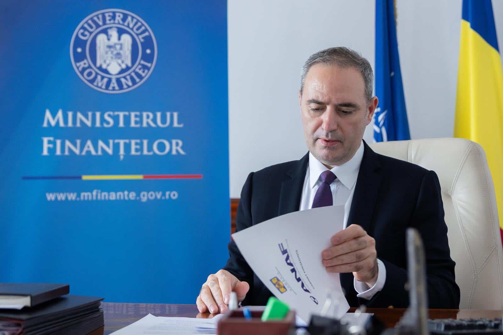 Ministrul Finanțelor, cu FMI și agenția Moody’s la București: ”Comisia și partenerii noștri se așteaptă să revenim în ținta de deficit în 2026” – Avertismentele / Președintele Dan: Posibil TVA standard de 21% la HoReCa, de la 1 ianuarie