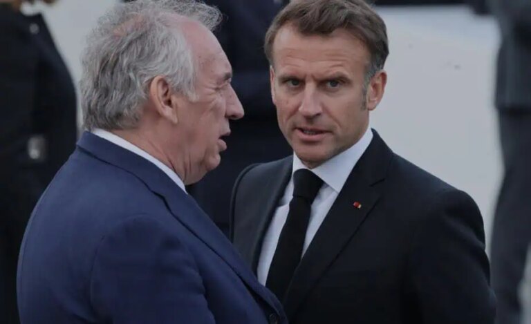 Criză politică în Franța – Guvernul Bayrou a pierdut votul de încredere din Parlament, premierul va demisiona marți