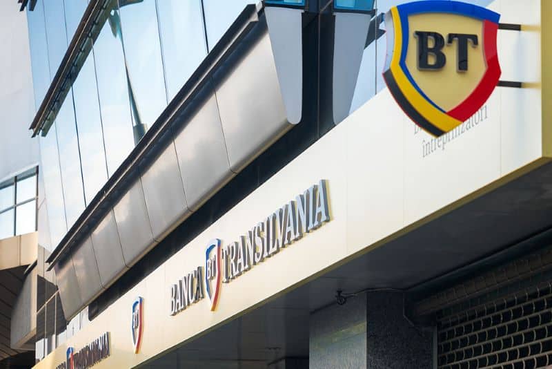 Banca Transilvania pregătește emisiuni de obligațiuni de 2 mld. euro / Conducerea vrea să profite de impozitarea actuală de 10% la dividende și propune o distribuție de 700 mil. lei din rezerve