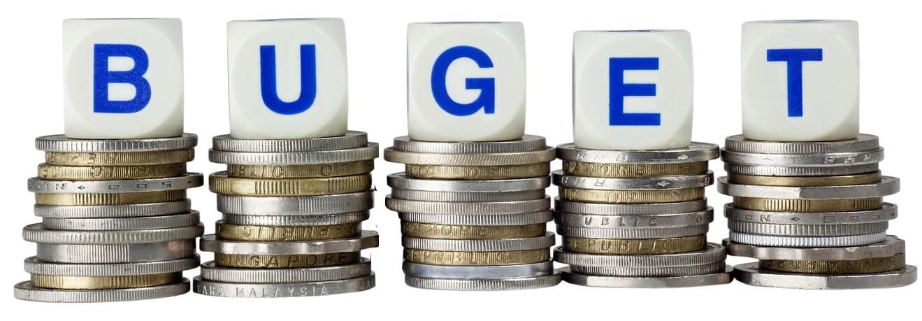 DOCUMENT / Rectificarea bugetară: +3,2 mld. la venituri, +24,6 mld. la cheltuieli. Deficitul urcă la 8,4% din PIB. Situația pe ministere și instituții