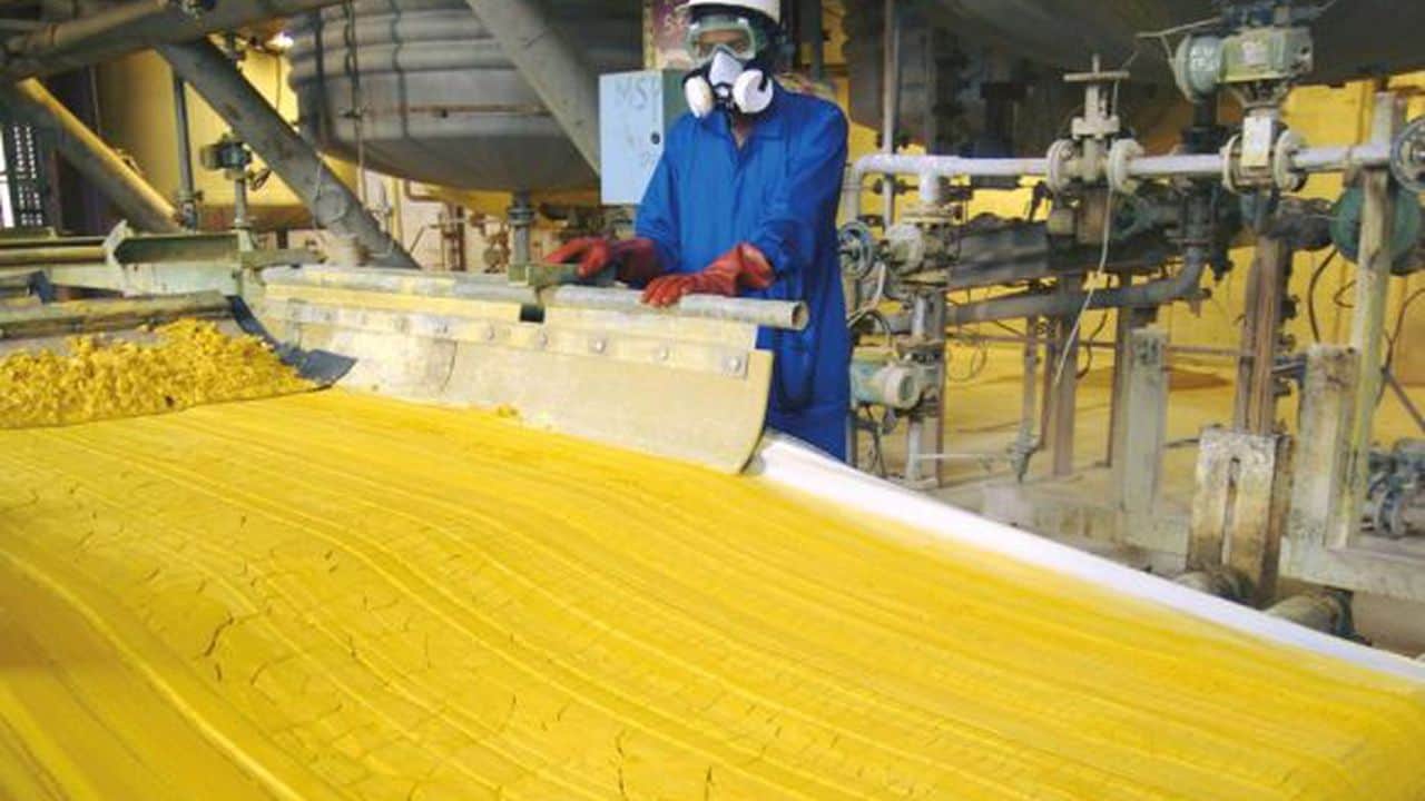 Rusia domină piața mondială a uraniului îmbogățit – pentru UE îi va fi greu să găsească alternative pe fondul creșterii cererii de energie