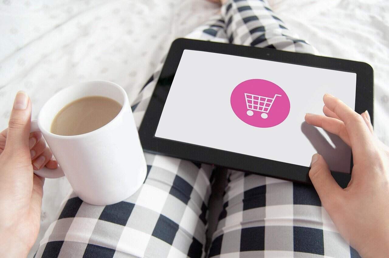 Comerțul electronic din România urcă spre 3,5% din PIB – locul 9 în UE. Problemele e-commerce-ului românesc