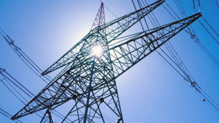 Transelectrica începe construirea liniilor electrice Gădălin – Suceava și Suceava – Bălți. Investițiile vor lega Ardealul de Moldova și de R. Moldova