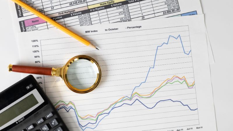 Vremuri confuze: cât aduce consumul la creșterea PIB în statele ECE. Spre deosebire de vecini, România crește doar pe consum; al produselor altora