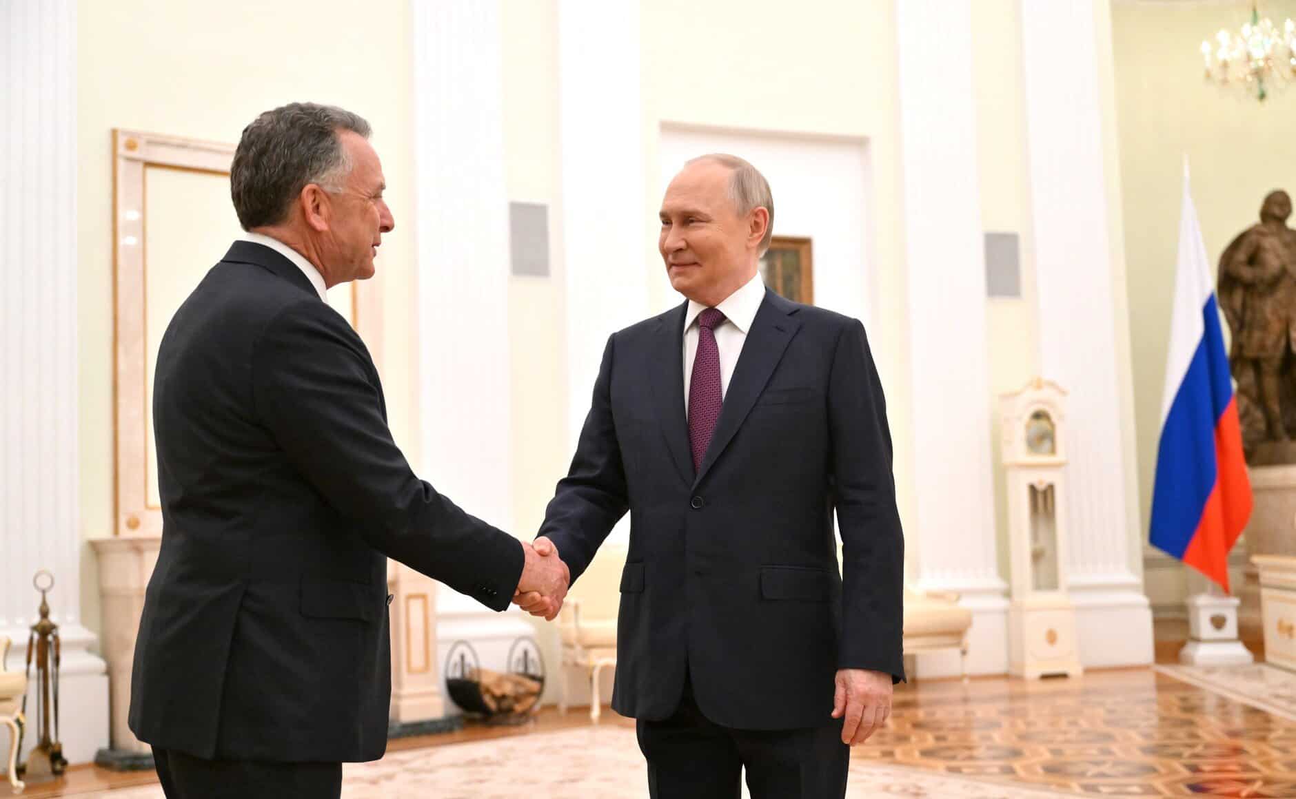 Axios: Administrația Trump pregătește un plan de pace în 28 de puncte. Rusia a fost consultată, Ucraina este informată
